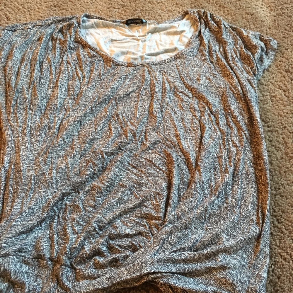 Tee shirt